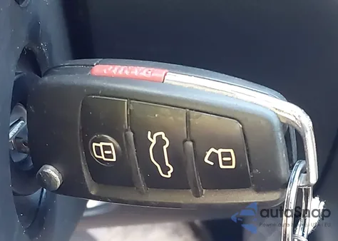 2015 Audi A3 1.8T Premium из США, поврежденный, VIN WAUACGFF4F1110131